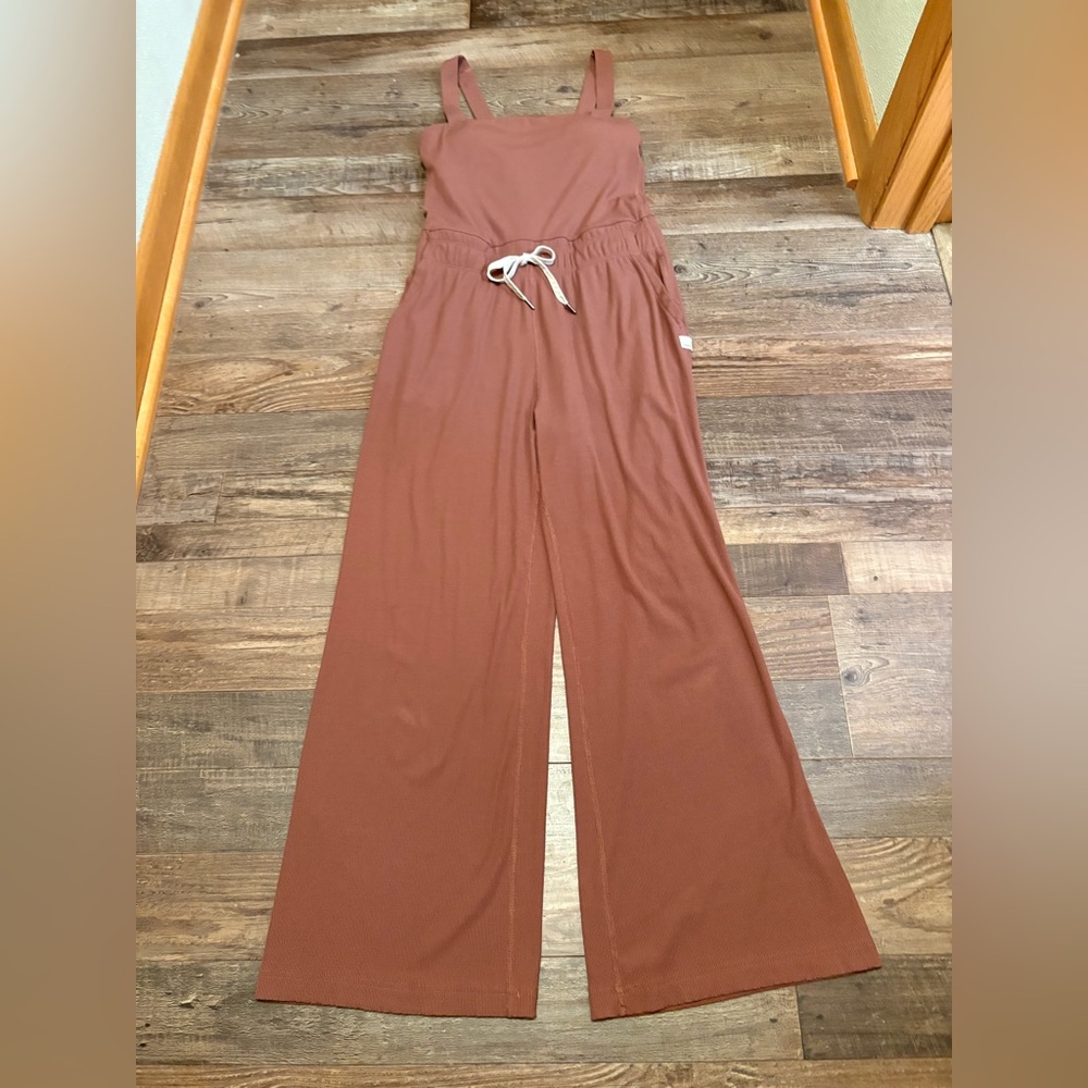 Vuori Chestnut Jumpsuit Size Women’s Small